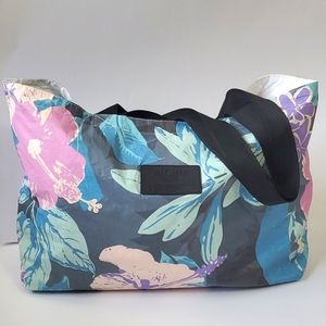 Holo Holo in Pau Hana